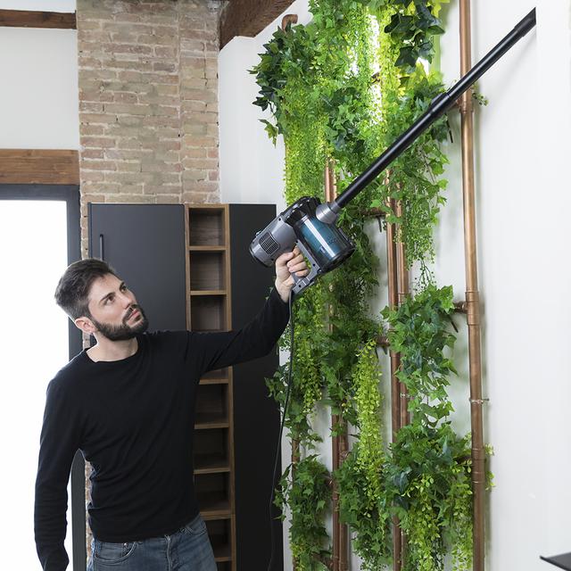 Cecotec Conga Thunderbrush 560.Aspirador Vertical con Tecnología ciclónica Filtro de Alta eficiencia Radio de acción 6 Metros Consumo 600 W Aspirador escoba y de mano con cable Oferta especial