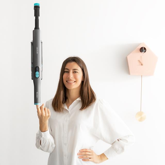 Cecotec Scoba 2100 Twice Max Aspirador escoba sin cables sin bolsa con diseño ultraligero (menos de 1 kg en mano y 1 6 kg entero) y cabezal motorizado omnidireccional con doble cepillo que permite movimientos laterales y circul Envío gratis
