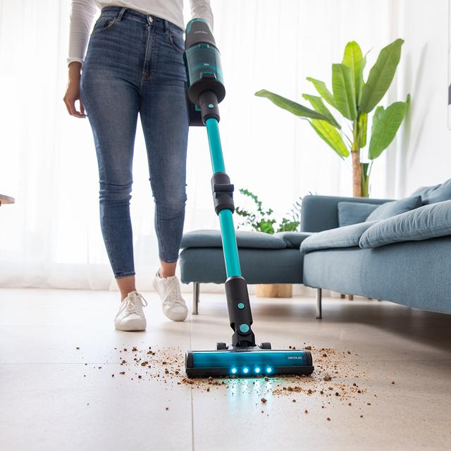 Cecotec Conga Rockstar 7500 Astral ErgoWet Pet Animal Aspirador escoba sin cables sin bolsa 4 en 1 con potencia 680 W 30 kPa y 90 minutos de autonomía. Cepillo Jaliscazo. Con 250 AW de potencial. Water tank y accesorio especial Precio de fábrica