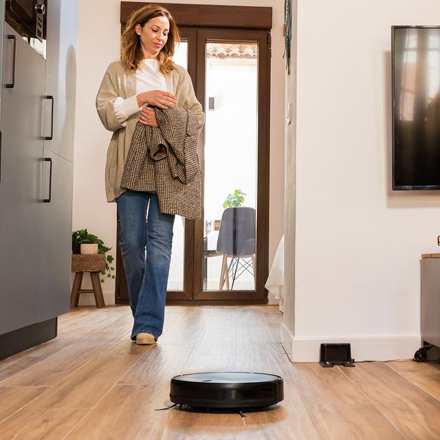 Cecotec Robot aspirador Conga 999 Origin Genesis con navegación reactiva para una limpieza total de la casa. Gran boca de succión con potencia de 1400 Pa de motor. 2 cepillos laterales. Autonomía de 120 minutos. 6 Programas d Rebajas top