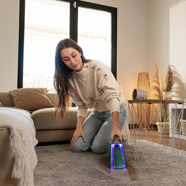 Cecotec Conga Hand Carpet&Spot Clean 1500 Aspirador de tapicecerias de mano con depósito de agua limpia y agua sucia por separado cepillo de cerdas para desincrustar la suciedad y 20 minutos de autonomía. Aspirador de tapicece Últimos 3 días