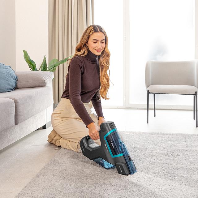 Cecotec Conga MotorHand Carpet&Spot Clean 2500 Aspirador de tapicerías de mano con depósito de agua limpia y agua sucia por separado cepillo de cerdas motorizado para desincrustar la suciedad y 25 minutos de autonomía. Aspira COMPRAR AHORA