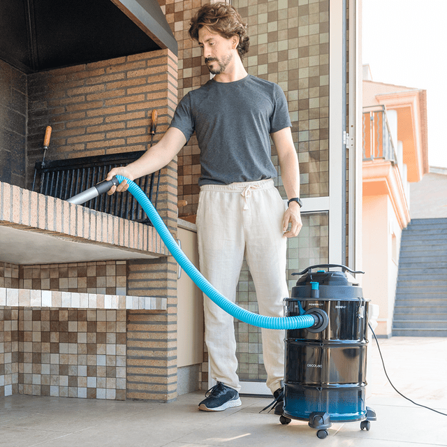 Cecotec Conga Ash 6000 EasyGo Home XL Aspirador de cenizas y de pelets Conga Ash 6000 Easy Go Home XL de 30L 1500 W de potencia y sencillo transporte gracias a sus ruedas y su asa de transporte Aspirador de cenizas Liquidación