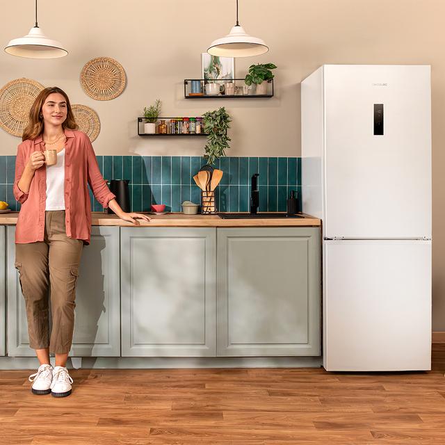 Cecotec Bolero CoolMarket Combi 290 White Frigorífico combi blanco de 185cm alto y 59 5cm de ancho con 290 litros de capacidad total nofrost clase E y 1 cajón para los productos fresco adaptándose a todos sus necesidades.  F Descuentos del mes