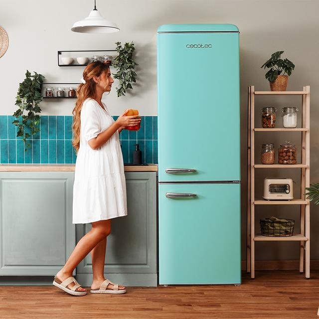 Cecotec Bolero CoolMarket Combi Origin 300 Green E Frigorífico retro con capacidad de 300L clase E Luz interior Crisper Box control de temperatura tirador cromado y bandejas de cristal. Frigorífico retro combi  Oferta especial de fábrica