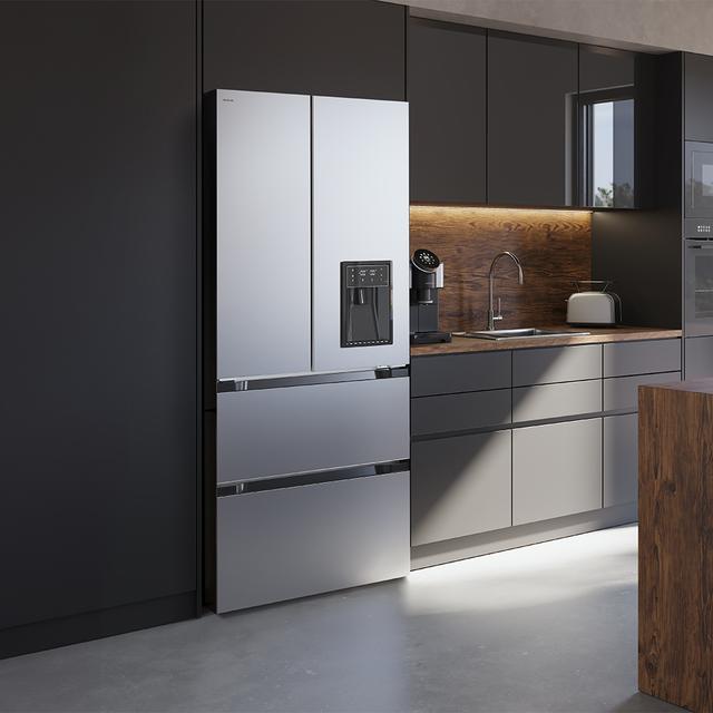 Cecotec Bolero CoolMarket FD 510 WD Inox E Frigorífico 4 puertas inox estilo francés con una gran capacidad de 506 L 183 cm de alto 84 cm de ancho con dispensador de agua clase energética E y compresor inverter plus. Además Rebajas baratas