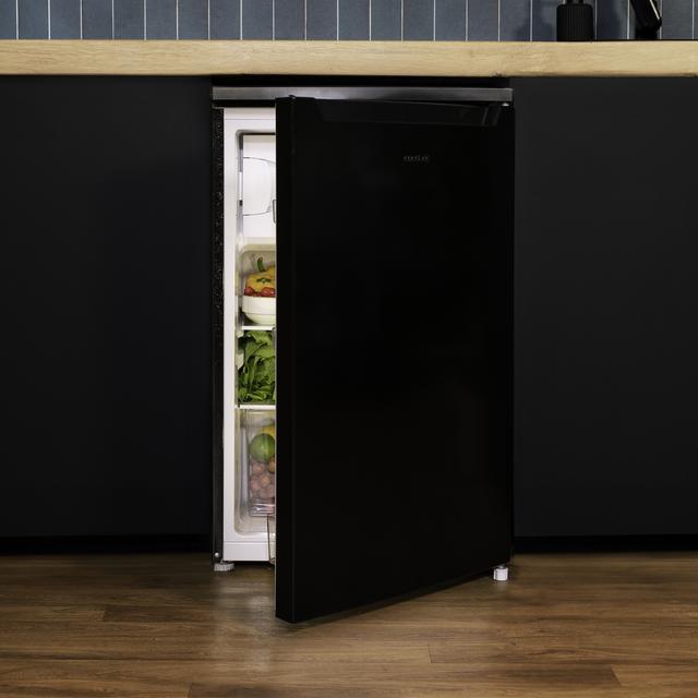 Cecotec Bolero CoolMarket TT 107 Black Mini frigorífico de 107 litros de capacidad color black clase E temperatura regulable Crisper Box cajón congelador y nivel sonoro bajo. Mini Frigorifico / Mini nevera 107 litros Outlet online