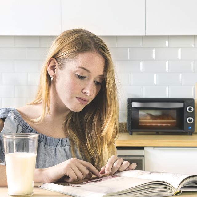 Cecotec Bake&Toast 450. Horno Sobremesa de 1000 W Capacidad de 10 Litros Temperatura hasta 230ºC Temporizador hasta 60 Minutos Perfecto para Panini y Bollería Horno tostador 10 litros   Limitado a 3 días
