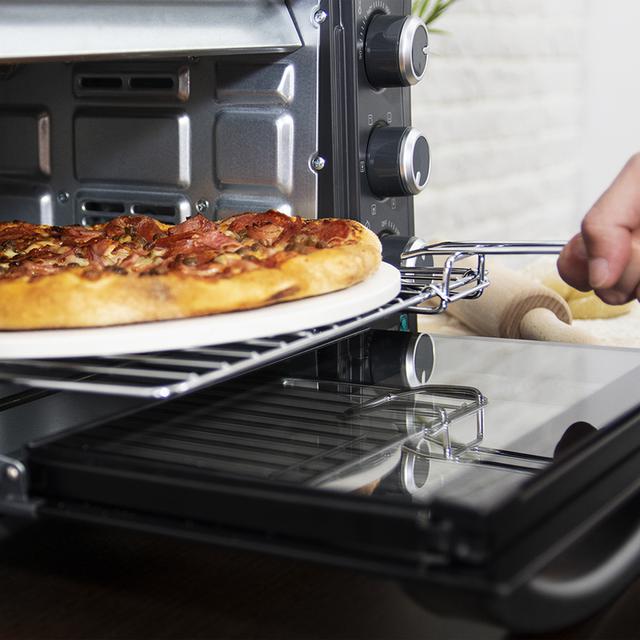 Cecotec Bake&Toast 570 4Pizza. Horno Sobremesa de Convección de 26 Litros de 1500 W con Piedra para pizza 6 Funciones Luz interior Puerta con doble cristal Acero Lacado en Negro Horno con piedra para pizza Descuentos del mes