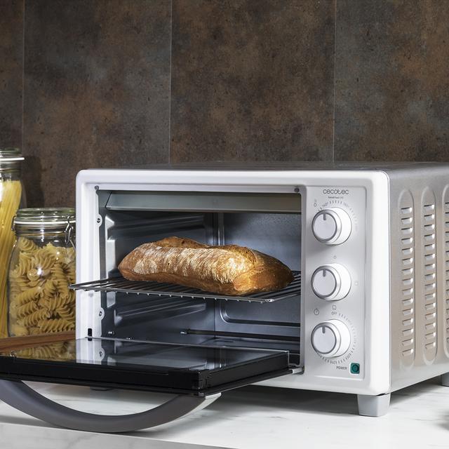 Cecotec Bake&Toast 590. Horno Sobremesa de 1500 W Capacidad de 23 litros Temperatura hasta 230ºC Temporizador hasta 60 Minutos 3 Modos de cocción Incluye Bandeja Recogemigas Horno tostador 23 litros Oferta exclusiva