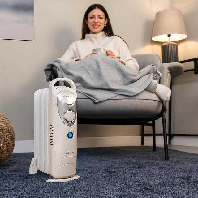 Cecotec ReadyWarm 500 Space White Radiador Eléctrico de Aceite con 5 Módulos Bajo Consumo 500 W Sistema de Seguridad 10 m2 Radiador Eléctrico de Aceite  Último día