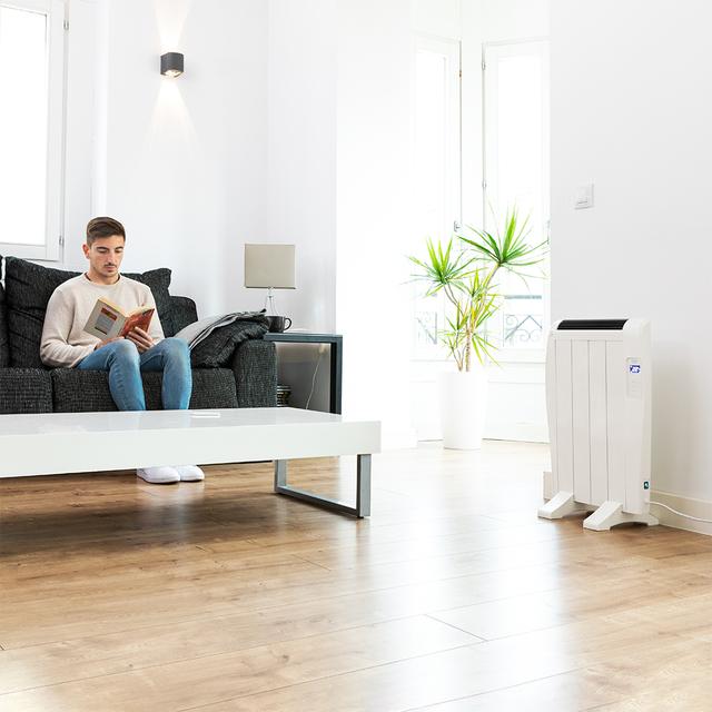 Cecotec Ready Warm 800 Thermal Connected Emisor térmico con 4 elementos y 600 W control por Wi-Fi pantalla LED mando a distancia temporizador programable selección de temperatura cobertura de 8 m² y máxima seguridad. Radiado Oferta especial de fábrica