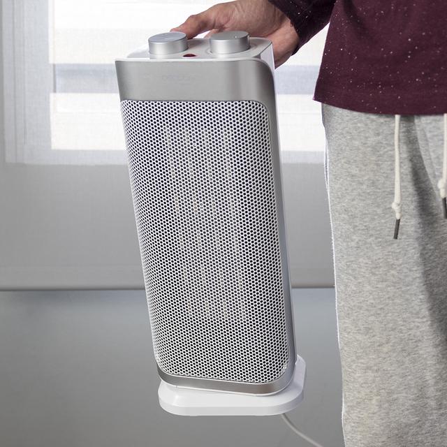 Cecotec Calefactor Baño Cerámico Ready Warm 6250 Ceramic Sky Style M. 2000 W Termostato Regulable 3 Modos Protección sobrecalentamiento y antivuelco 20 m2 Calefactor cerámico vertical 2000 W   En oferta