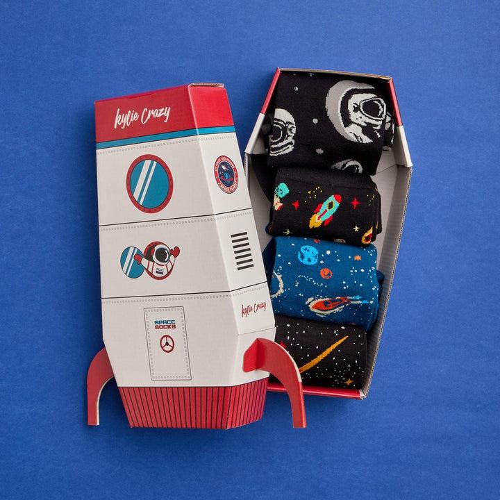 kylie crazy Original pack regalo con 4 pares diferentes de calcetines + caja de COHETE (ASTRONAUTAS) Precio ultrabajo