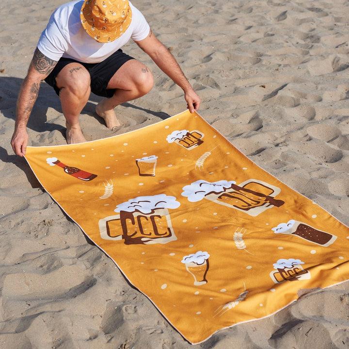 kylie crazy Toalla de playa ultraligera CERVEZA Descuento