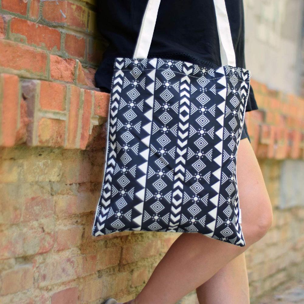 nacnic Bolsa Tote de tela | Diseño Geométrico Blanco y Negro | Bolso con asas largas multiusos reutilizable y ecológico ÚLTIMAS EDICIONES