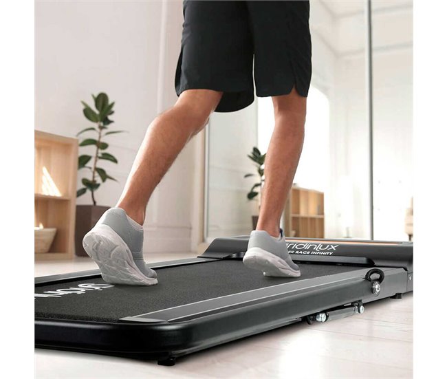 Conforama Cinta de Correr eléctrica Trainer Race Infinity Bluetooth Pulsera Control 1000 W. Gridinlux Libre de impuestos
